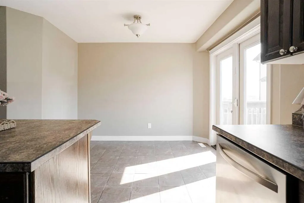 185 Gravelstone Way