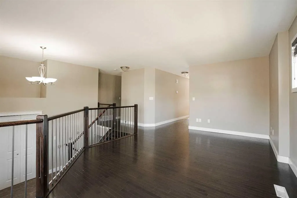 185 Gravelstone Way