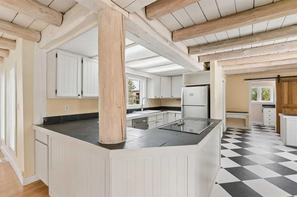 261074 Township Road 262