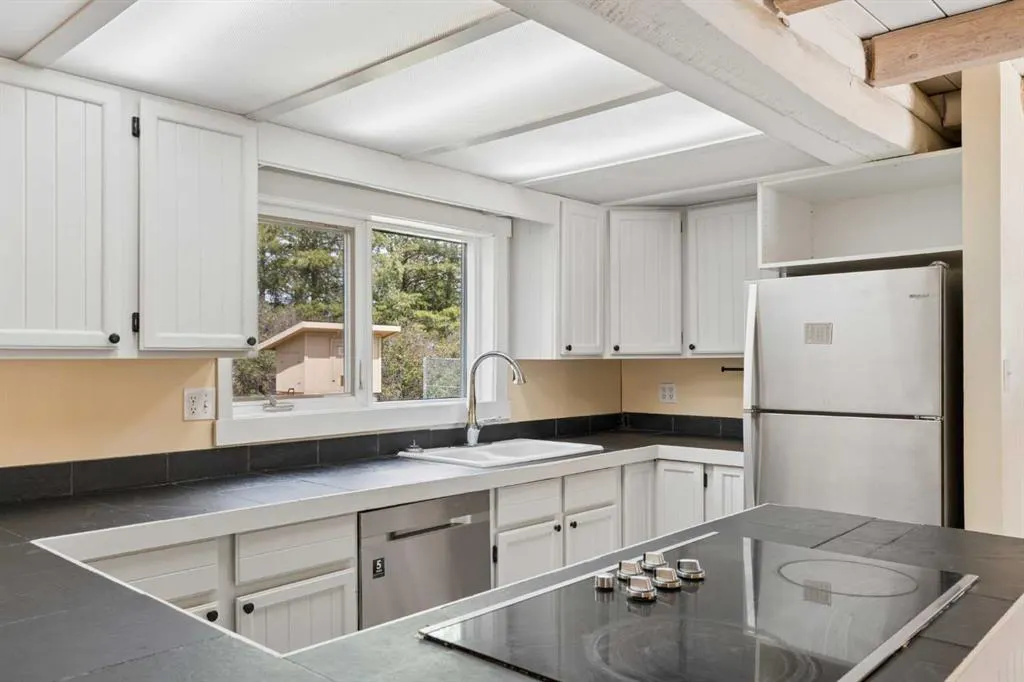 261074 Township Road 262