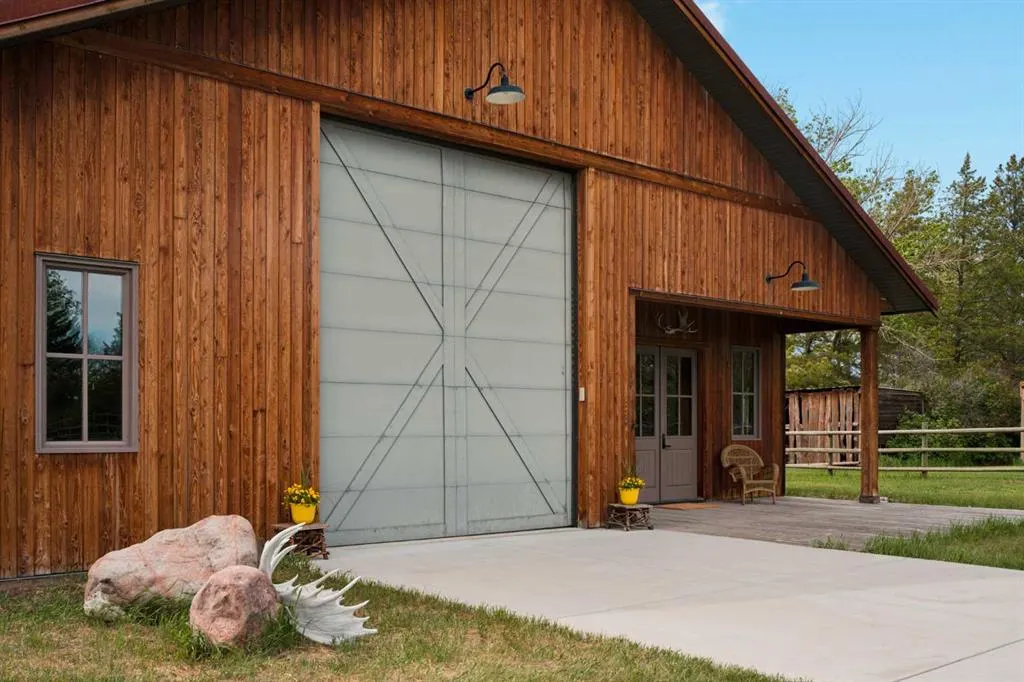 261074 Township Road 262