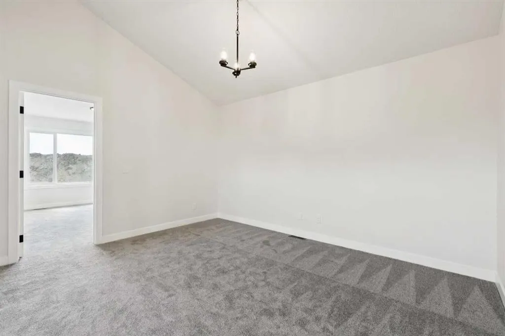 64 Southborough Common