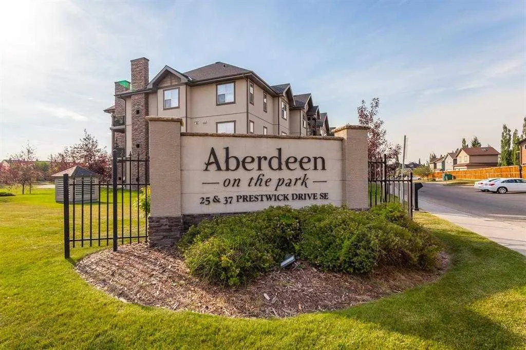 37 Prestwick Drive SE #204