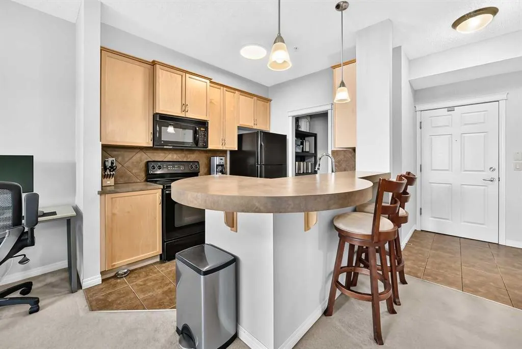 37 Prestwick Drive SE #204