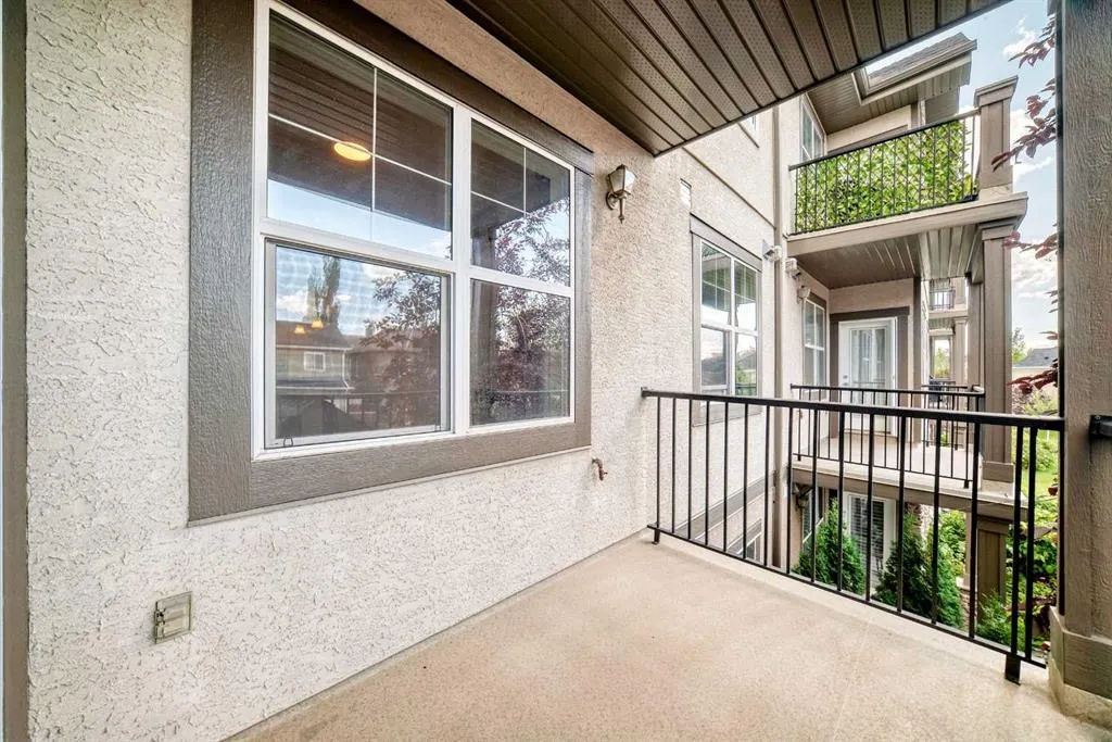 37 Prestwick Drive SE #204