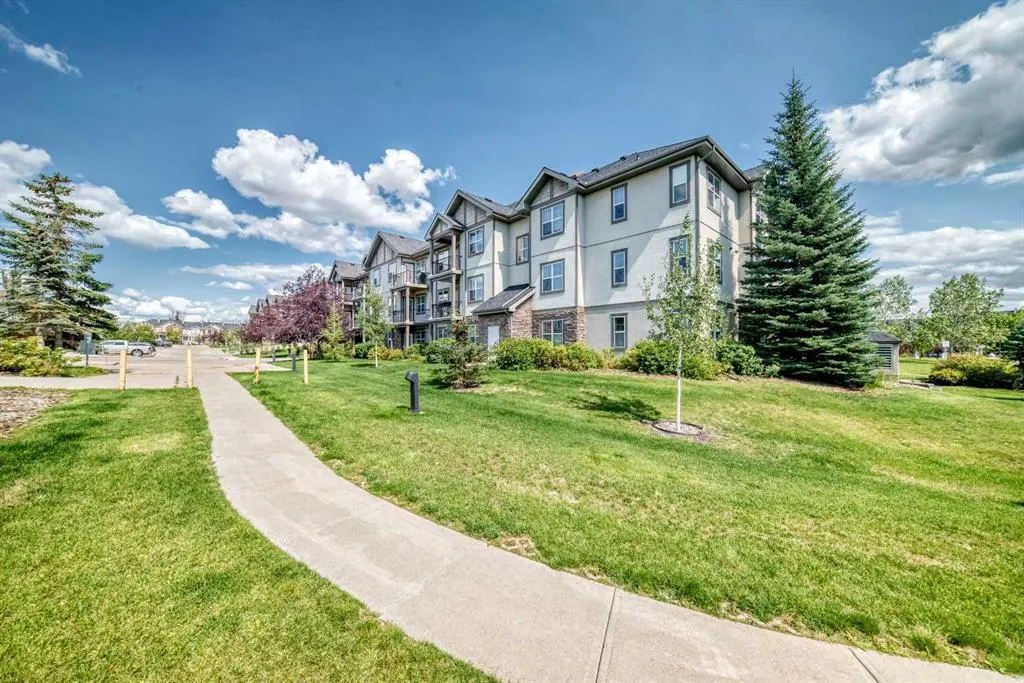 37 Prestwick Drive SE #204