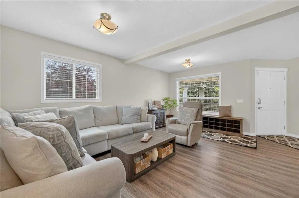 625 Somerset Drive SW