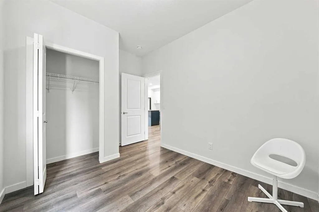 223 Savanna Way NE