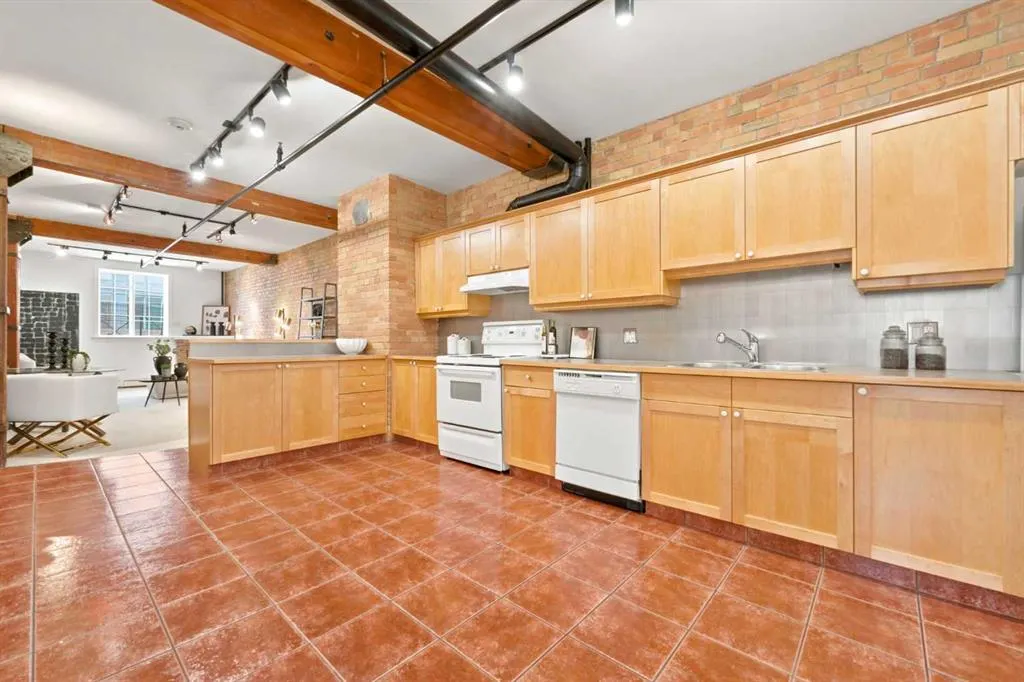220 11 Avenue SE #317