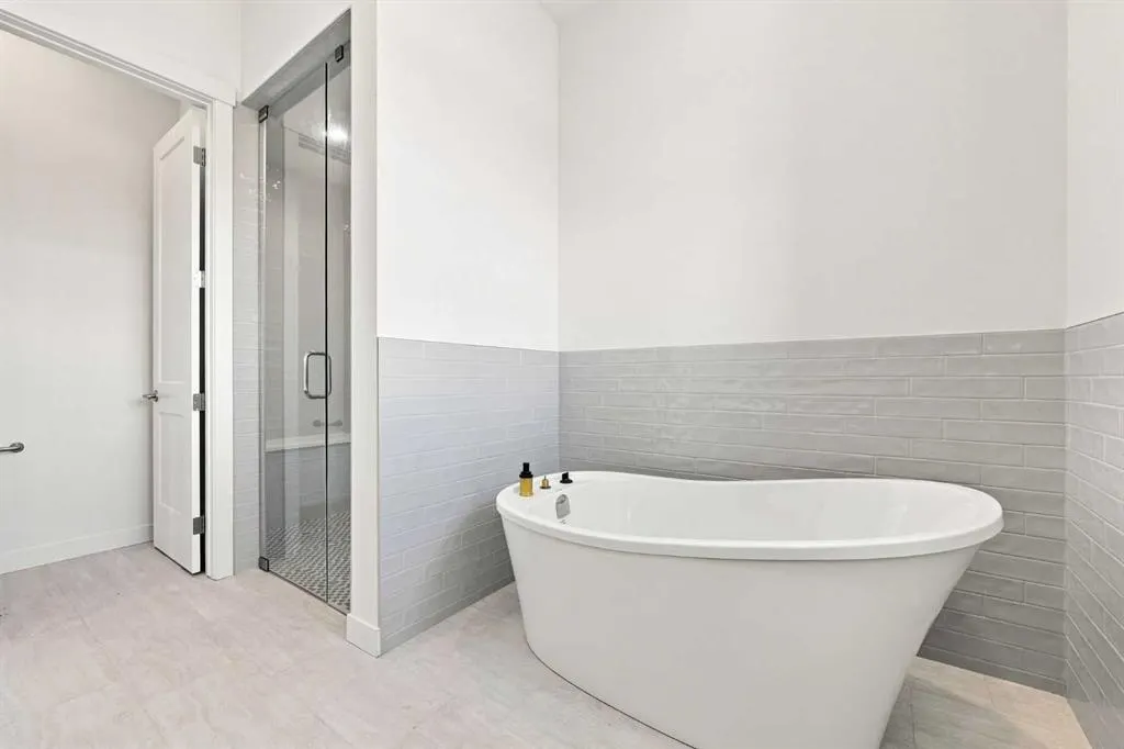 243 Red Tail Ridge SE