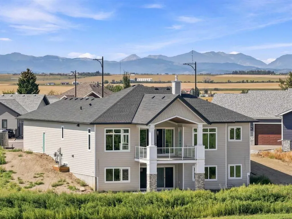 243 Red Tail Ridge SE