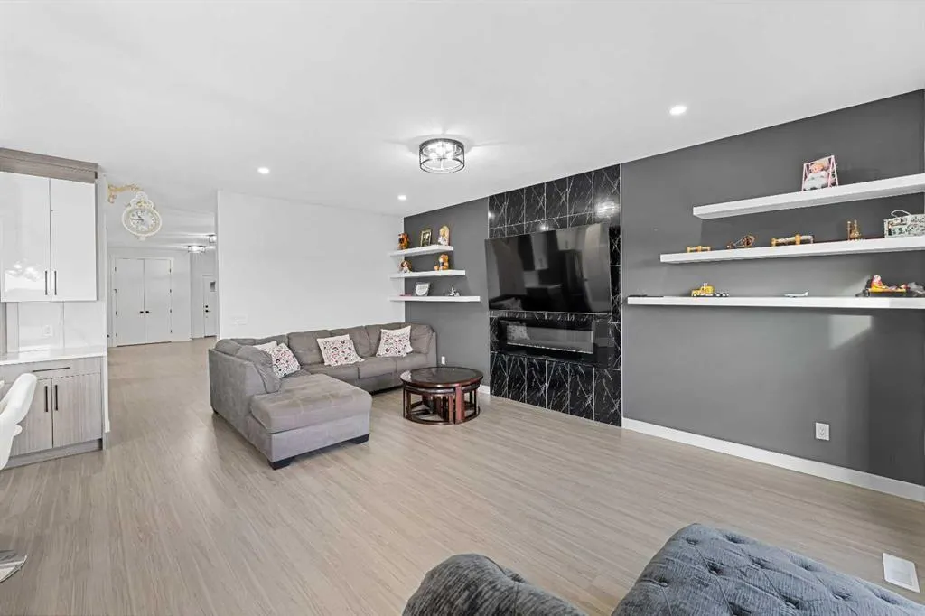 177 Saddlelake Terrace NE