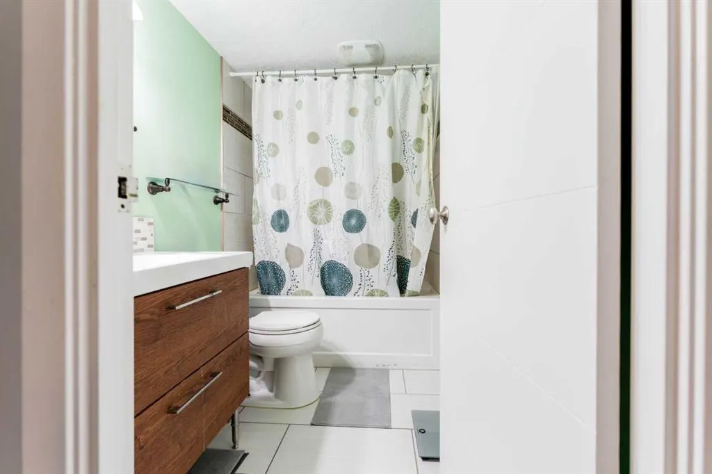 924 14 Avenue SW #506