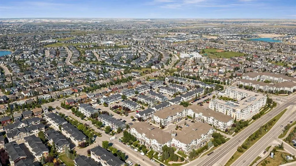 22 Auburn Bay Link SE #404