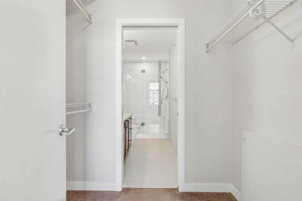 22 Auburn Bay Link SE #404