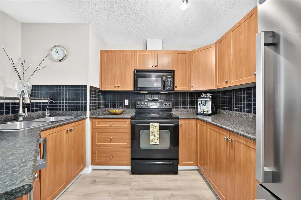 10 Prestwick Bay SE #3116