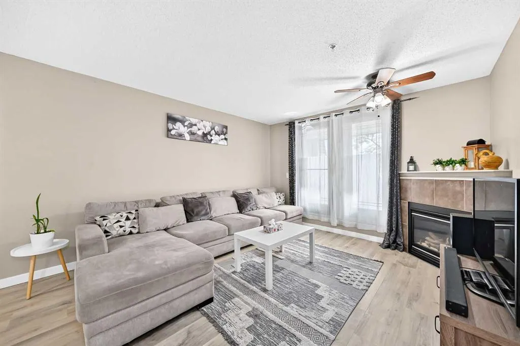 10 Prestwick Bay SE #3116