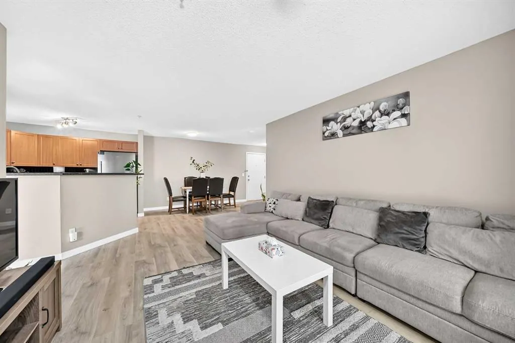 10 Prestwick Bay SE #3116