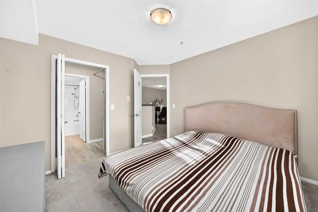 10 Prestwick Bay SE #3116