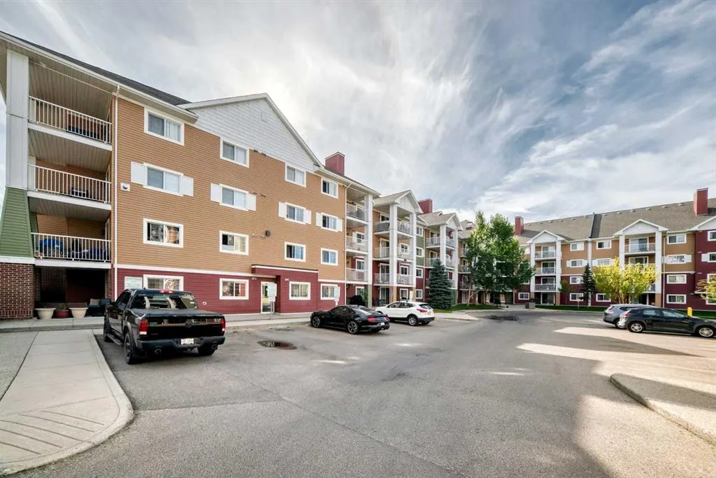 10 Prestwick Bay SE #3116
