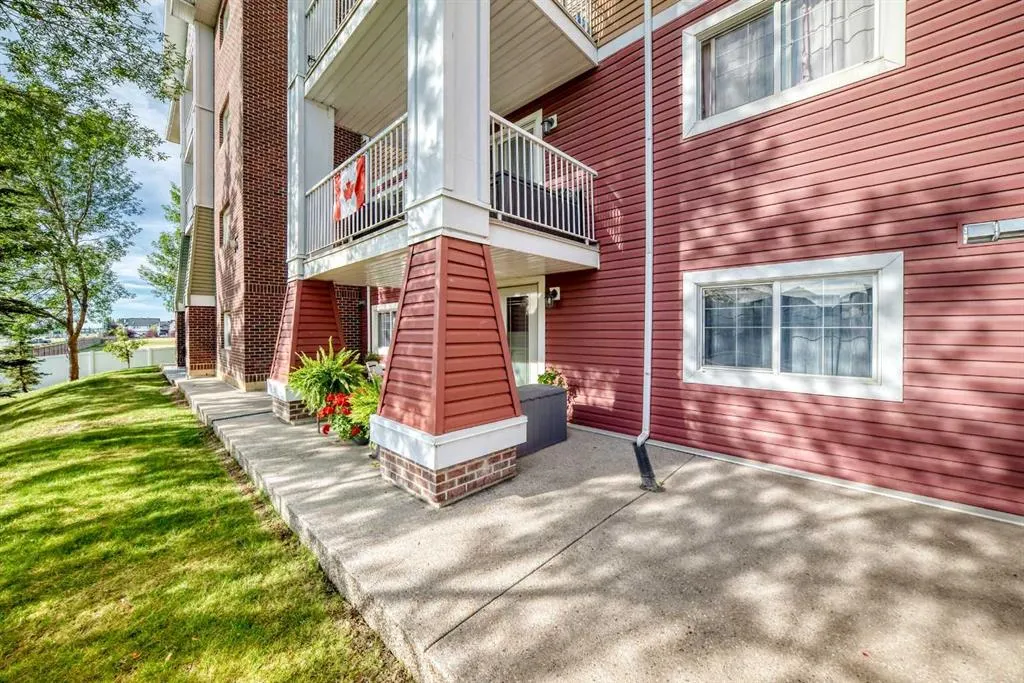 10 Prestwick Bay SE #3116