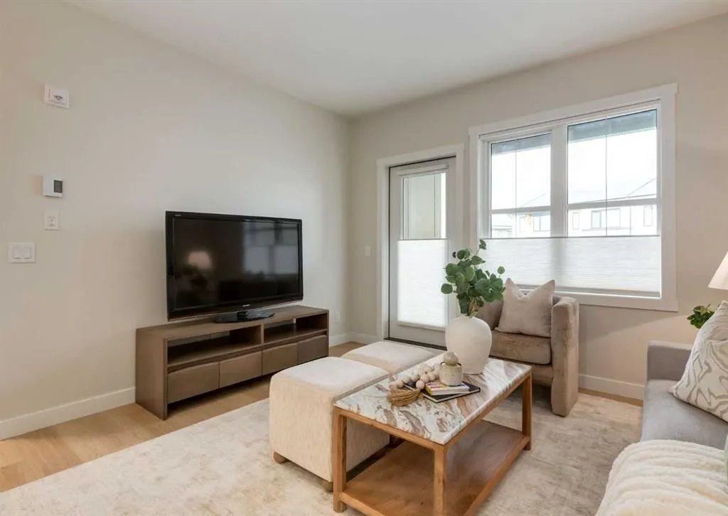 81 Arbour Lake View NW #1203
