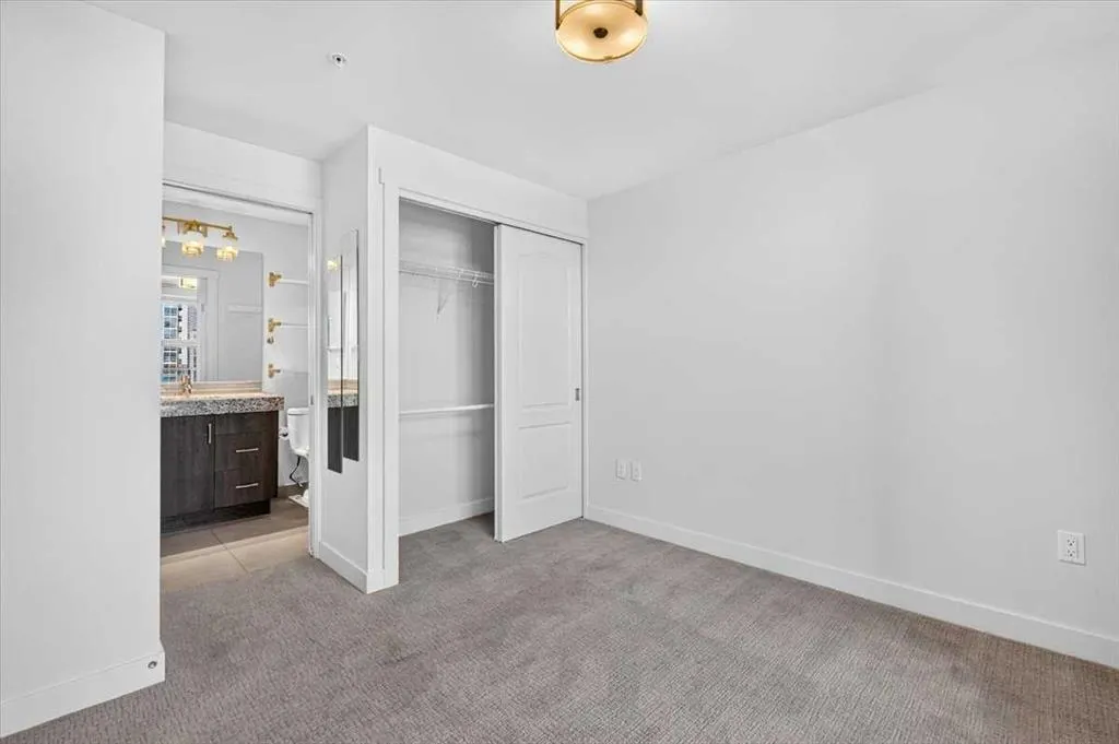 303 13 Avenue SW #1406