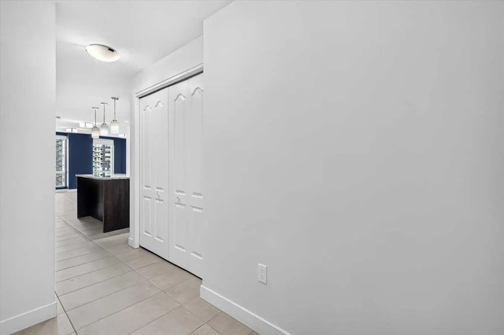 303 13 Avenue SW #1406