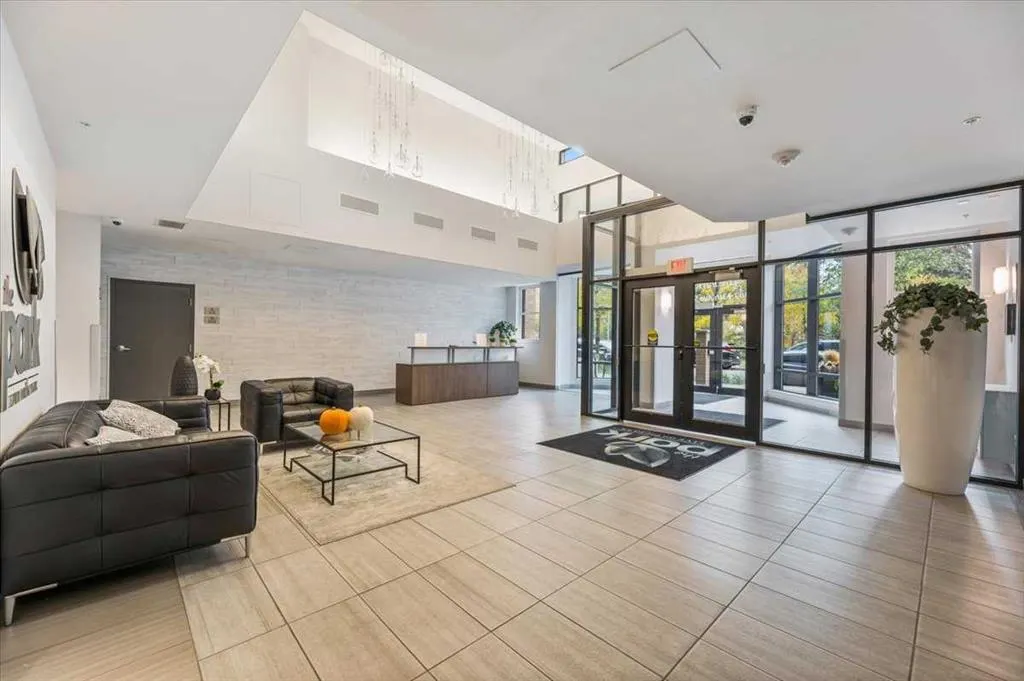 303 13 Avenue SW #1406