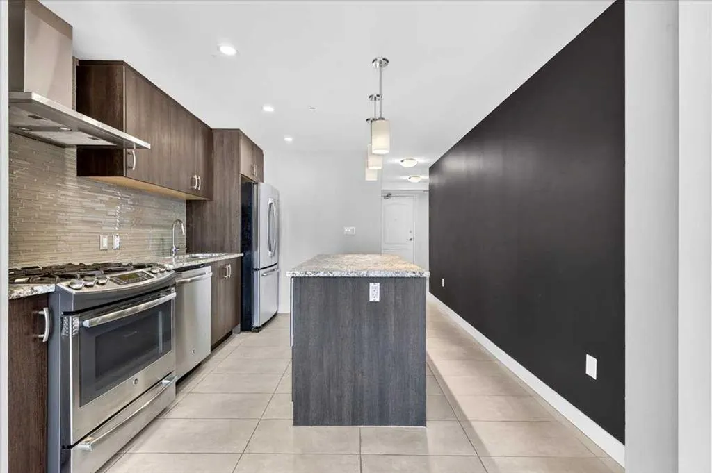 303 13 Avenue SW #1406