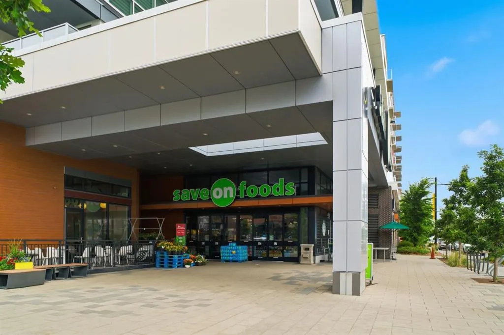 4270 Norford Avenue NW #304