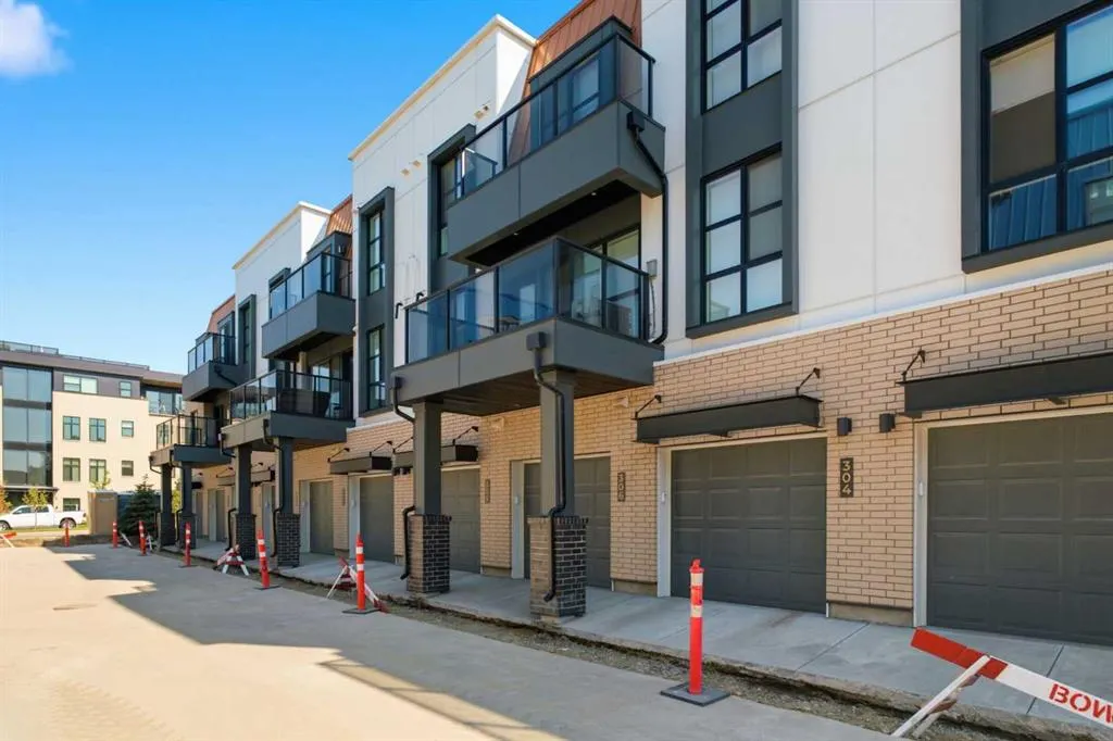 4270 Norford Avenue NW #304
