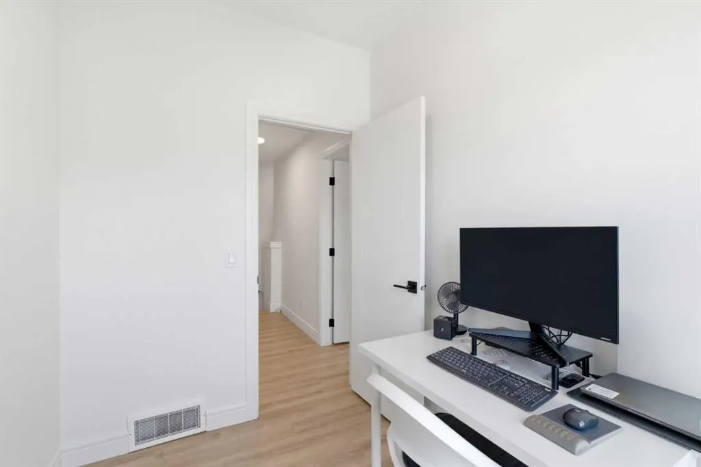 4270 Norford Avenue NW #304