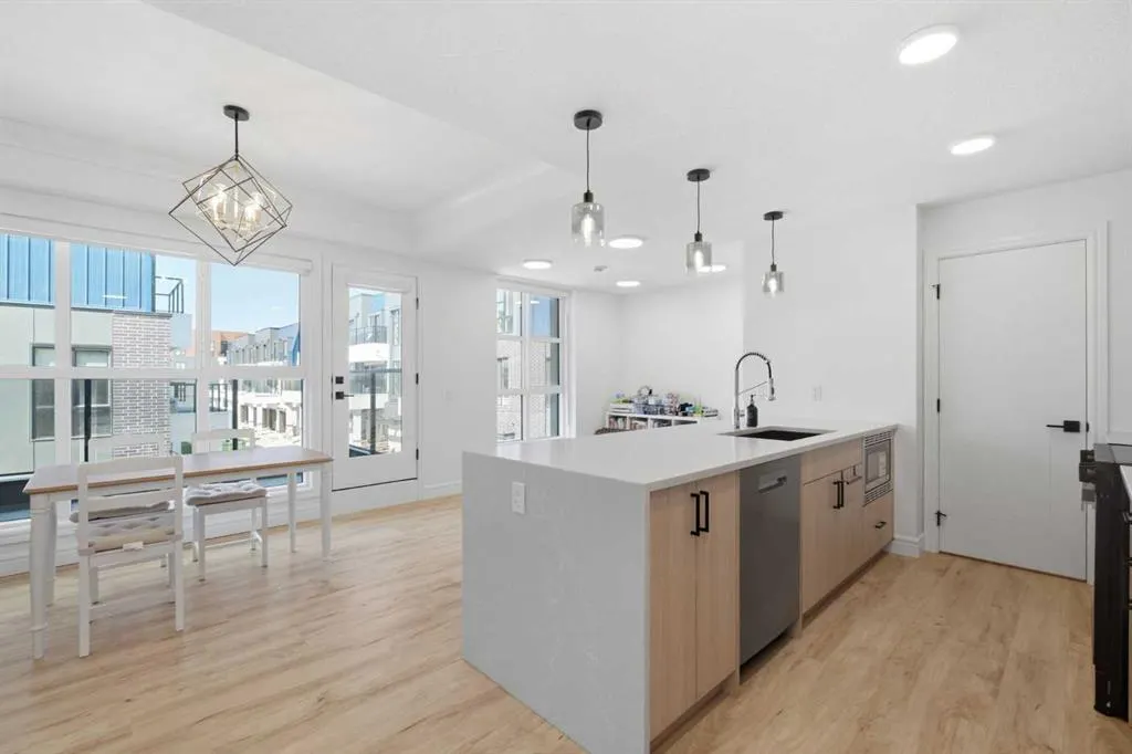 4270 Norford Avenue NW #304
