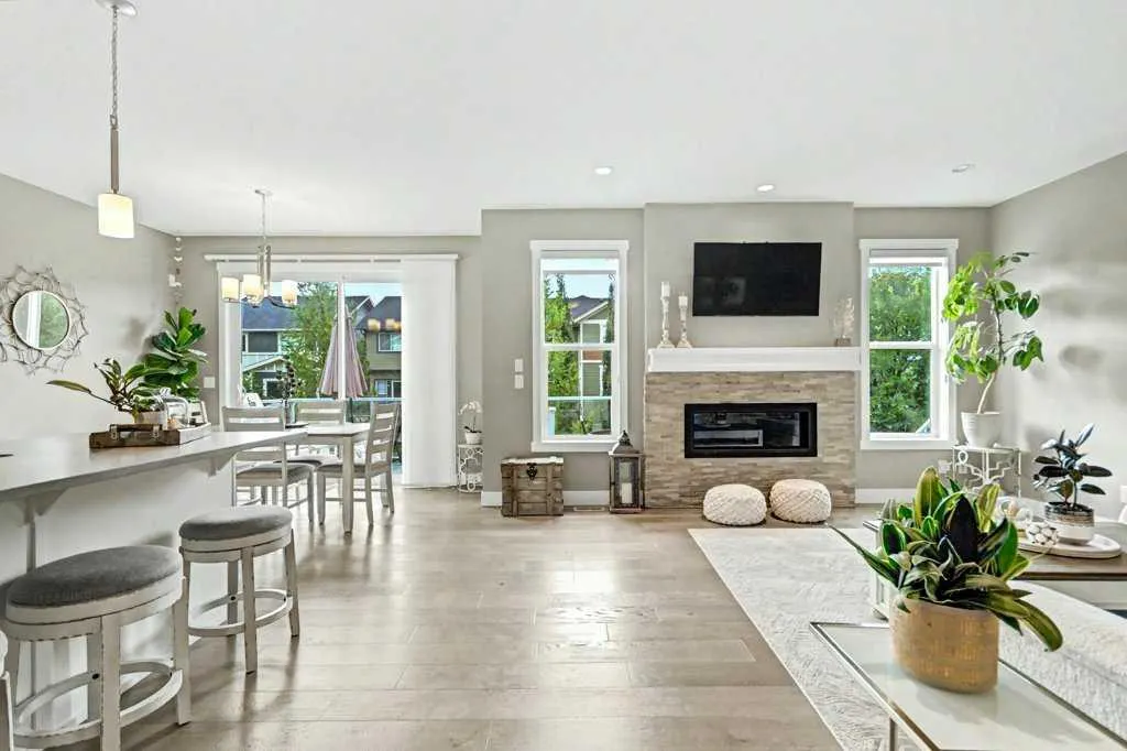 15 Sundown Way