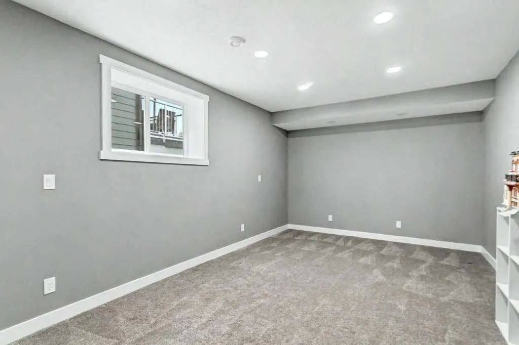 15 Sundown Way