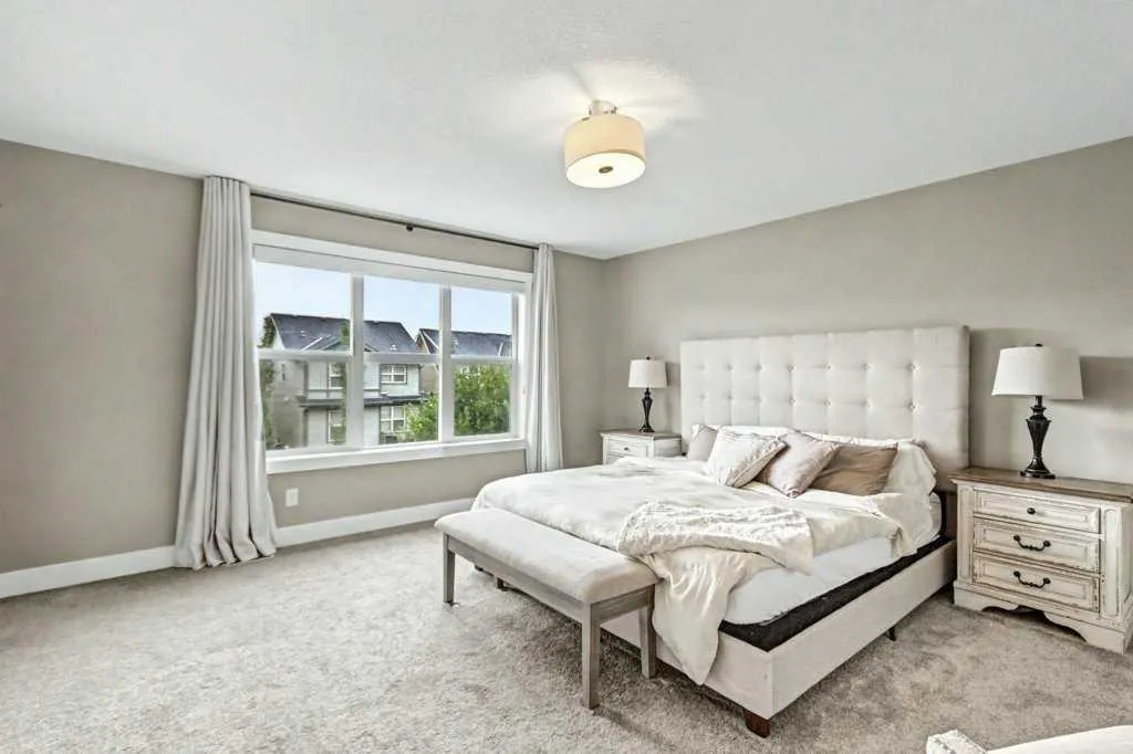 15 Sundown Way