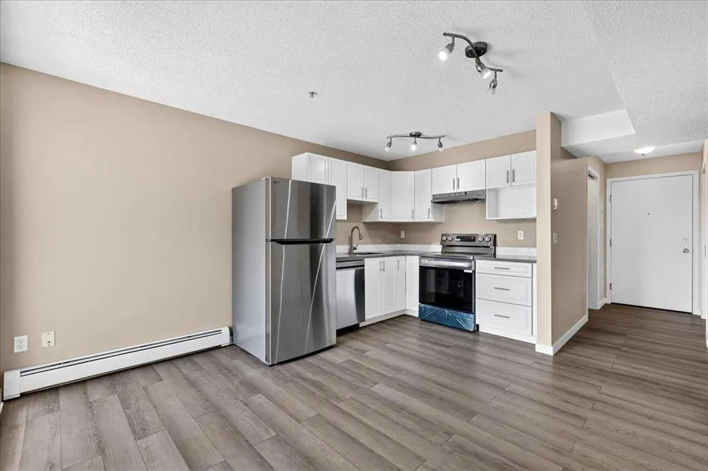1717 60 Street SE #212