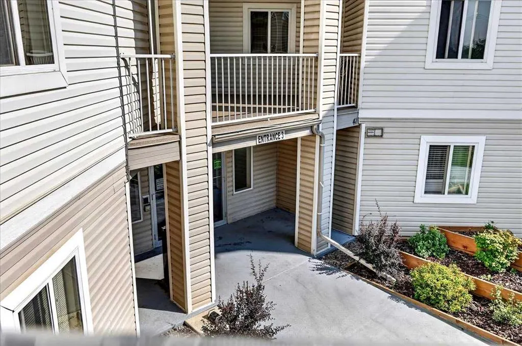 1717 60 Street SE #212