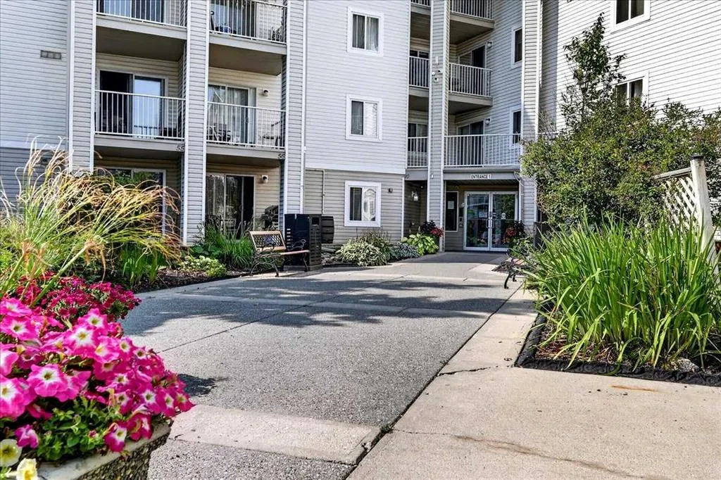 1717 60 Street SE #212
