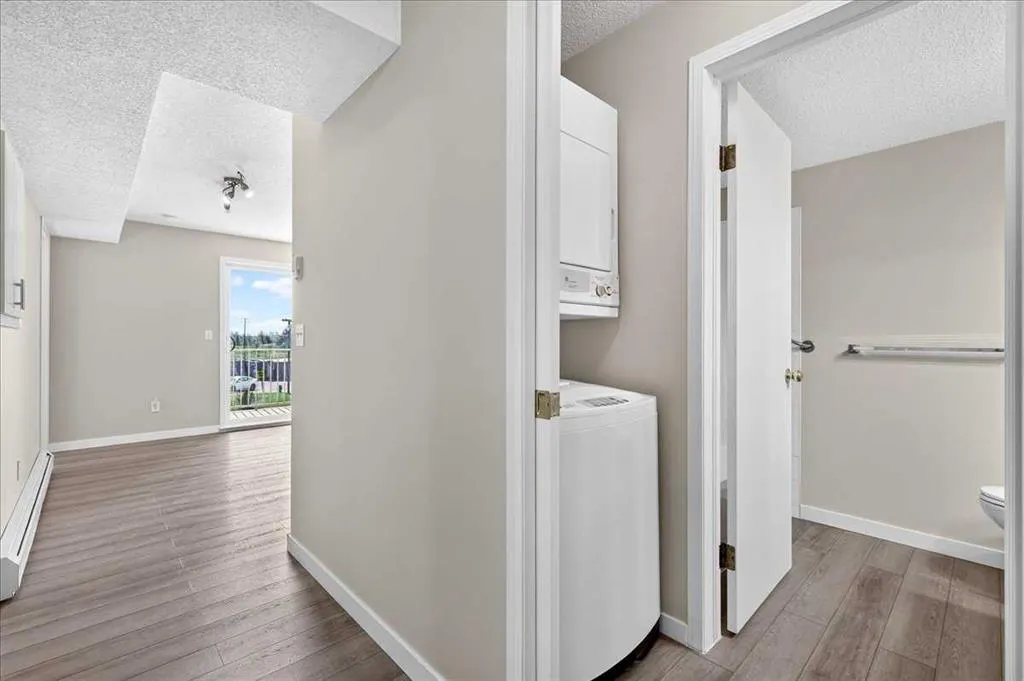 1717 60 Street SE #212