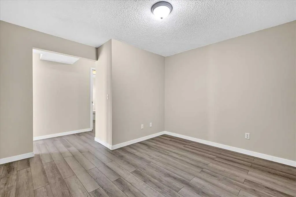 1717 60 Street SE #212