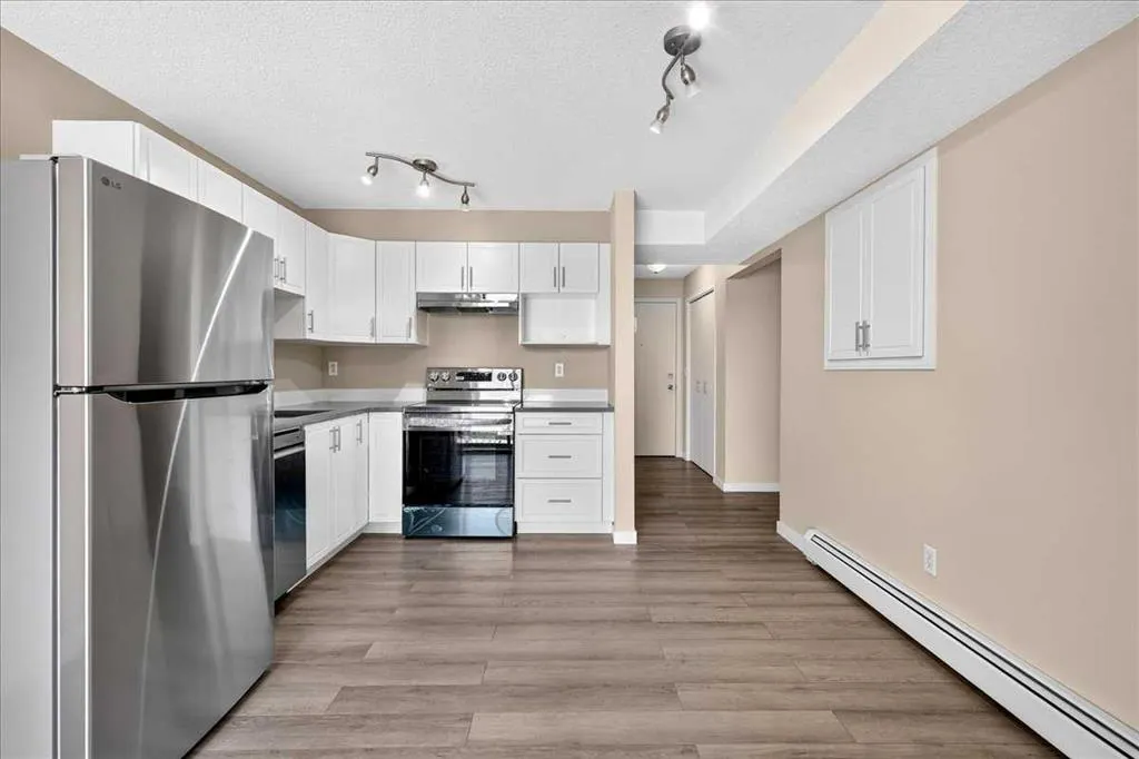 1717 60 Street SE #212