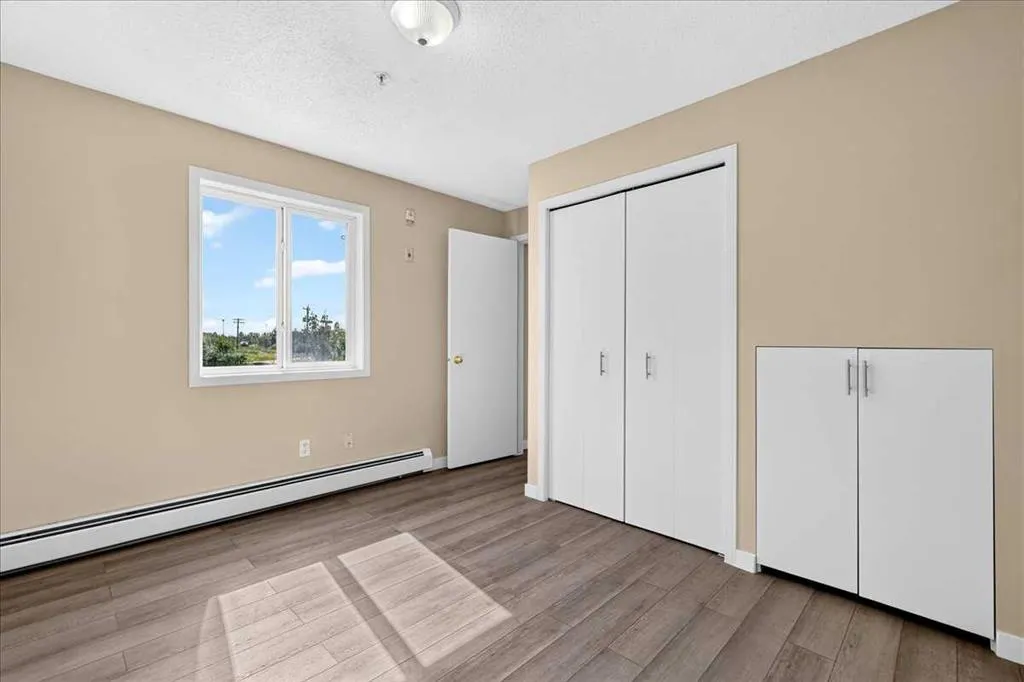 1717 60 Street SE #212