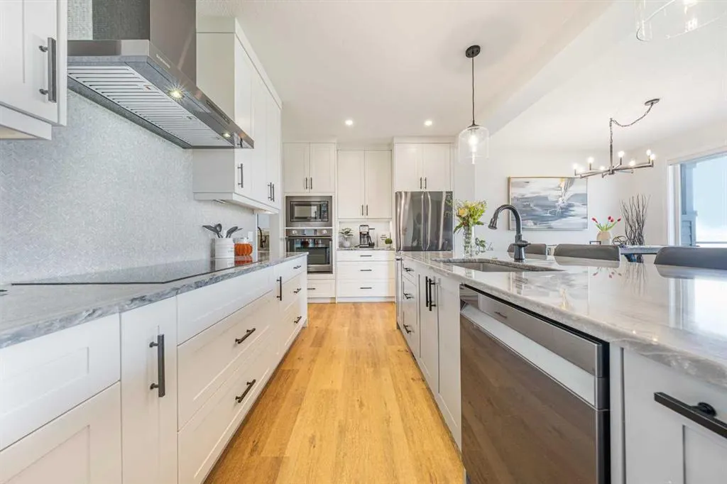 92 Walcrest View SE