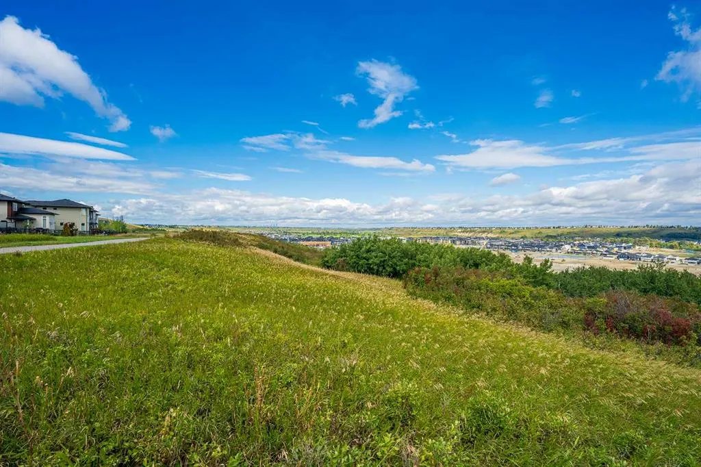 92 Walcrest View SE