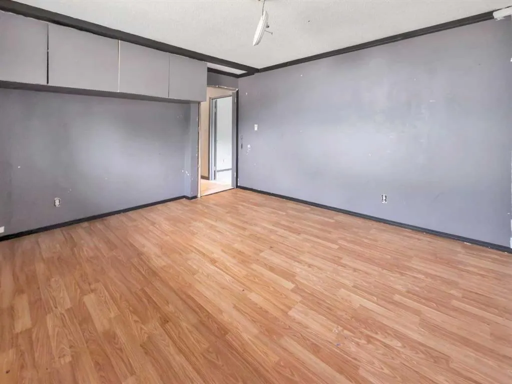 49 Street #4939