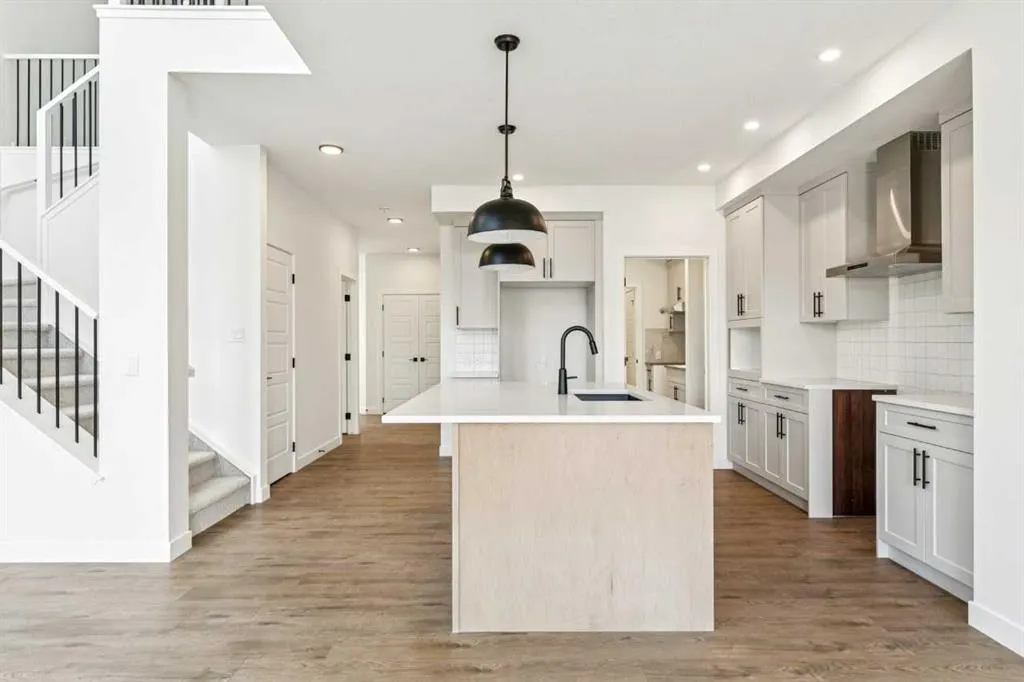 55 Bridgeport Circle