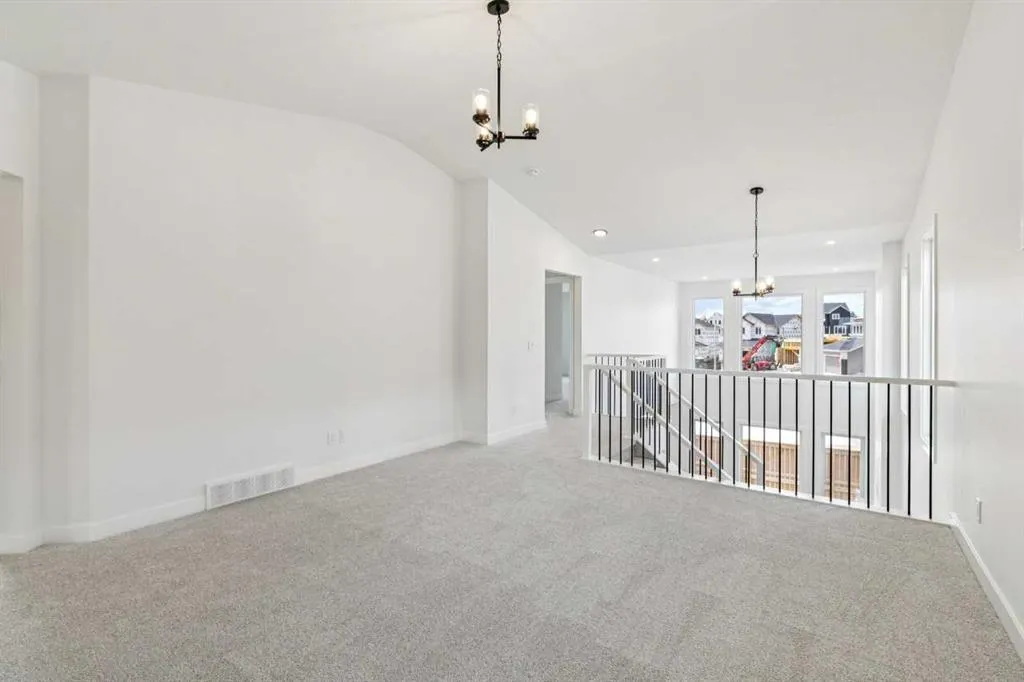 55 Bridgeport Circle