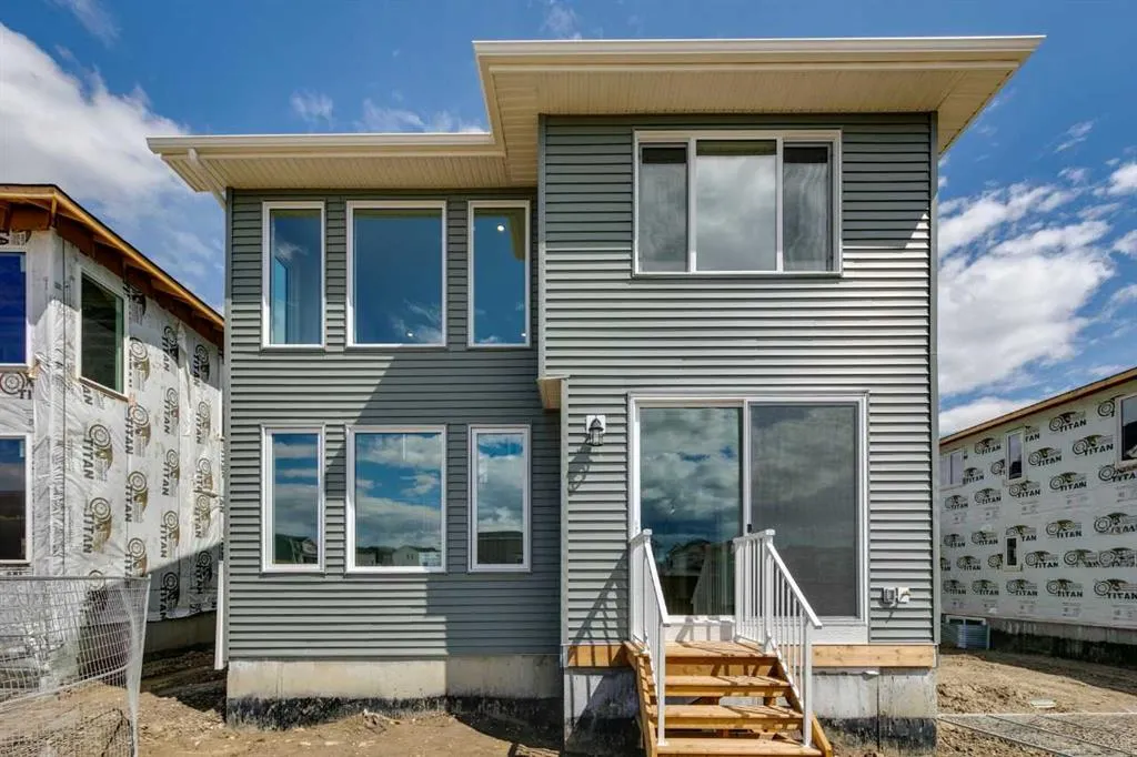 55 Bridgeport Circle